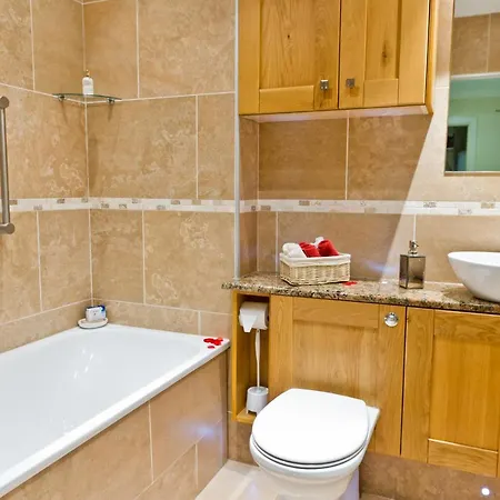 Watermark Apartment Whitby